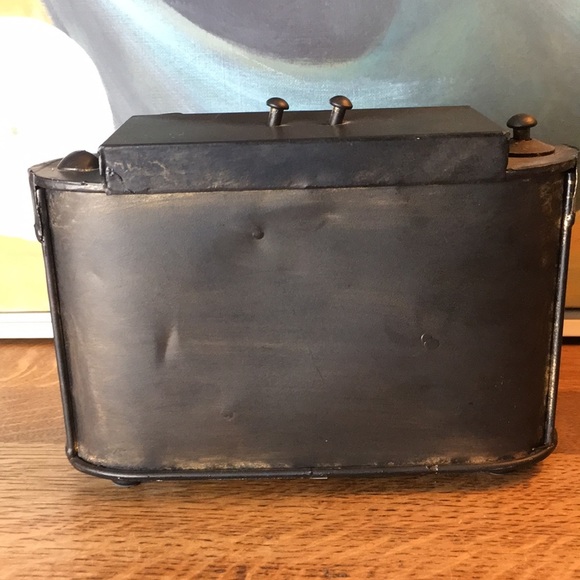 Vintage Style Camera Clock - Picture 4 of 8